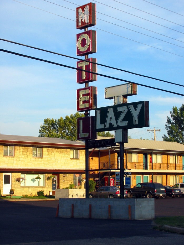 Lazy T Motel - Jan 2003